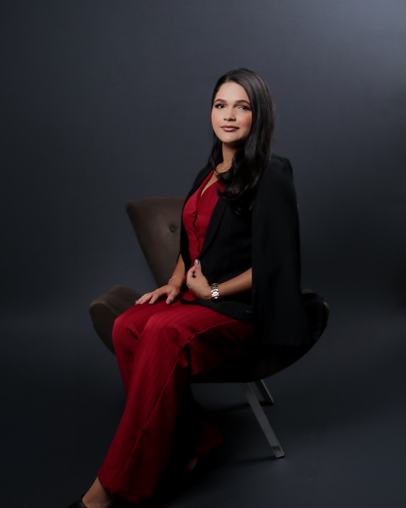Diana Cristina Lopes Leite, advogada